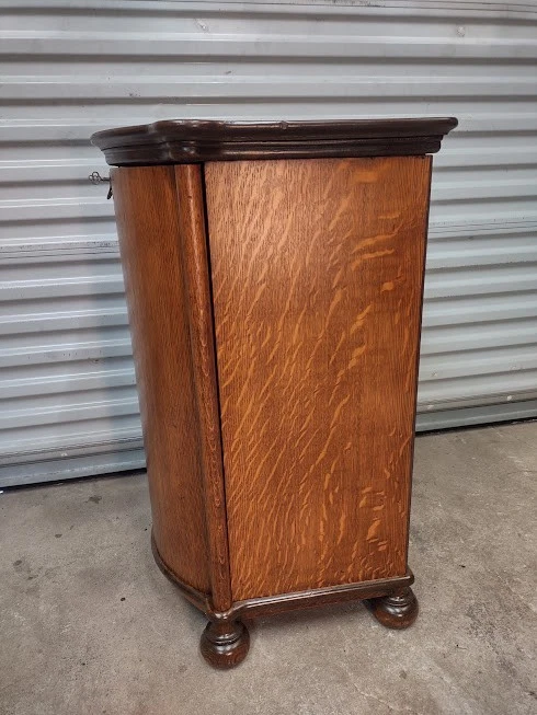 Herzog Cabinet Back View