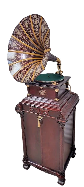 Victor VI Phonograph with Eureka Horn