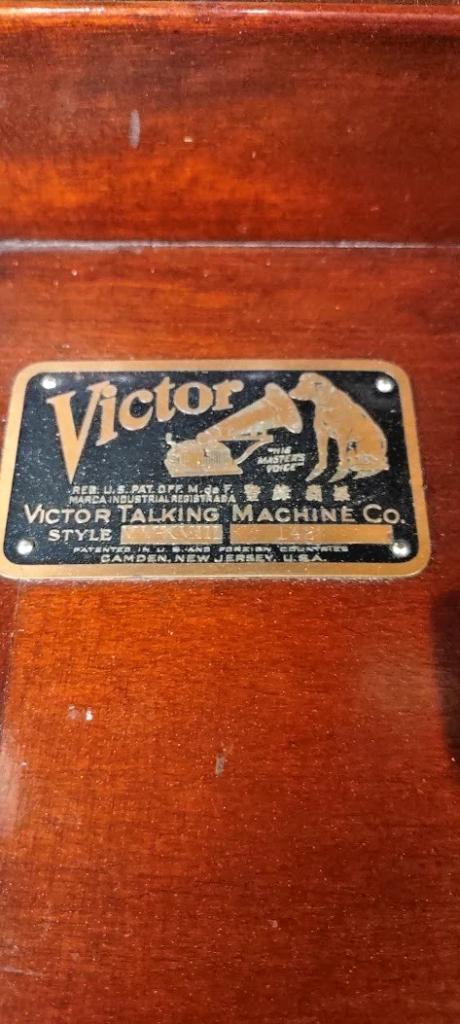 Victor Victrola Model VV-XVIII Original Victor Talking Machine Co. Serial ID Data Plate